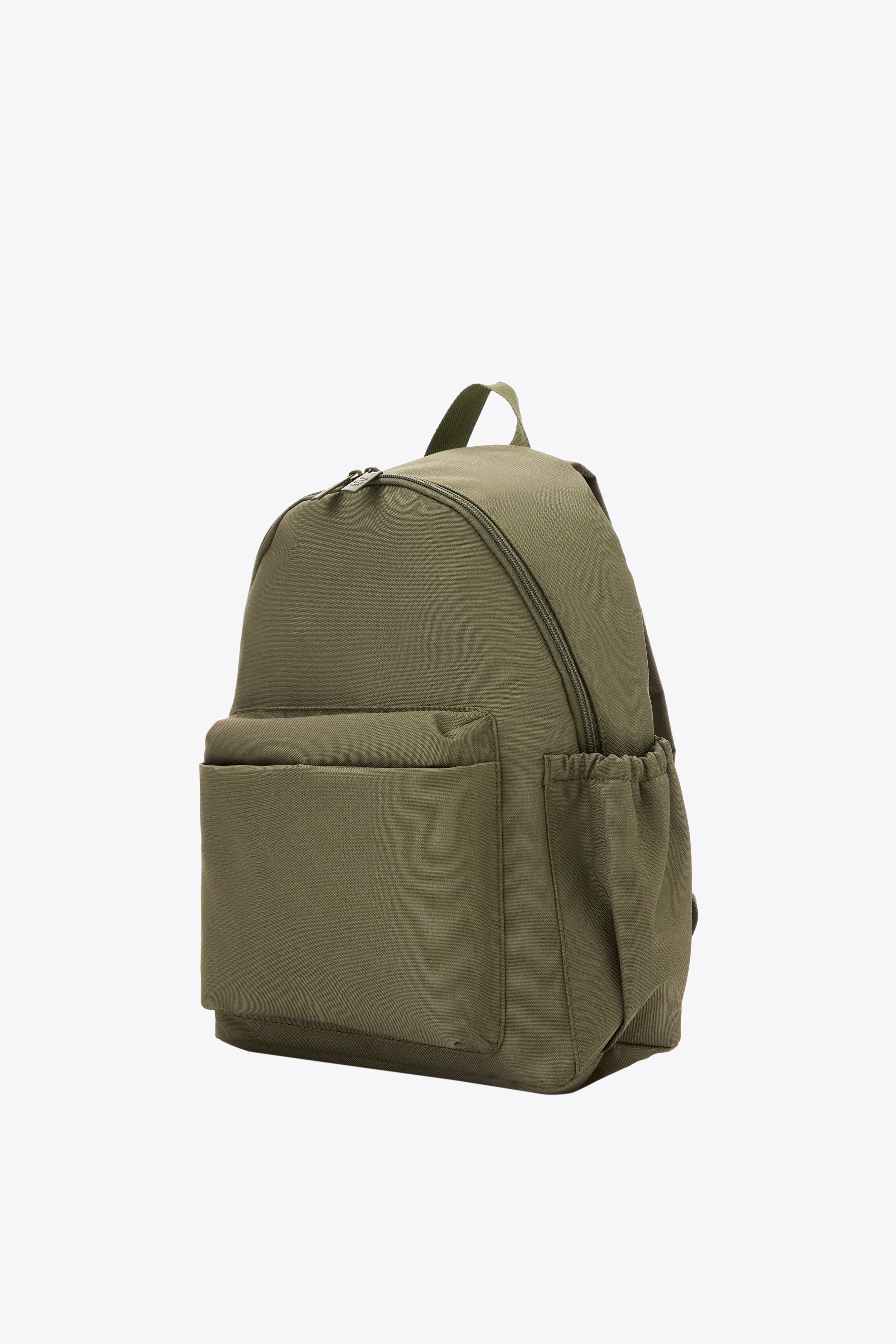 The BÉISics Backpack in Olive